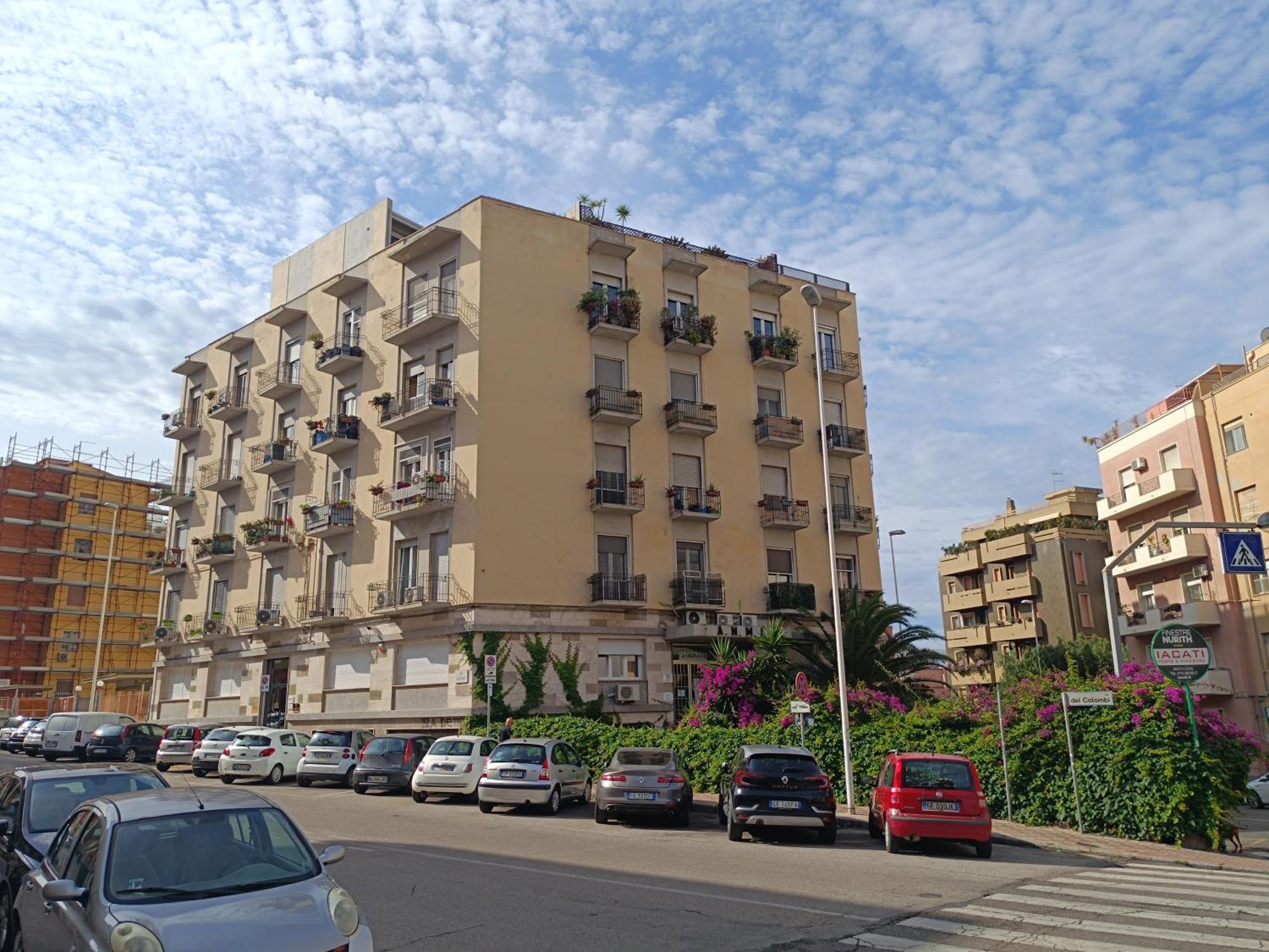 Boedo Apartments Cagliari Buitenkant foto